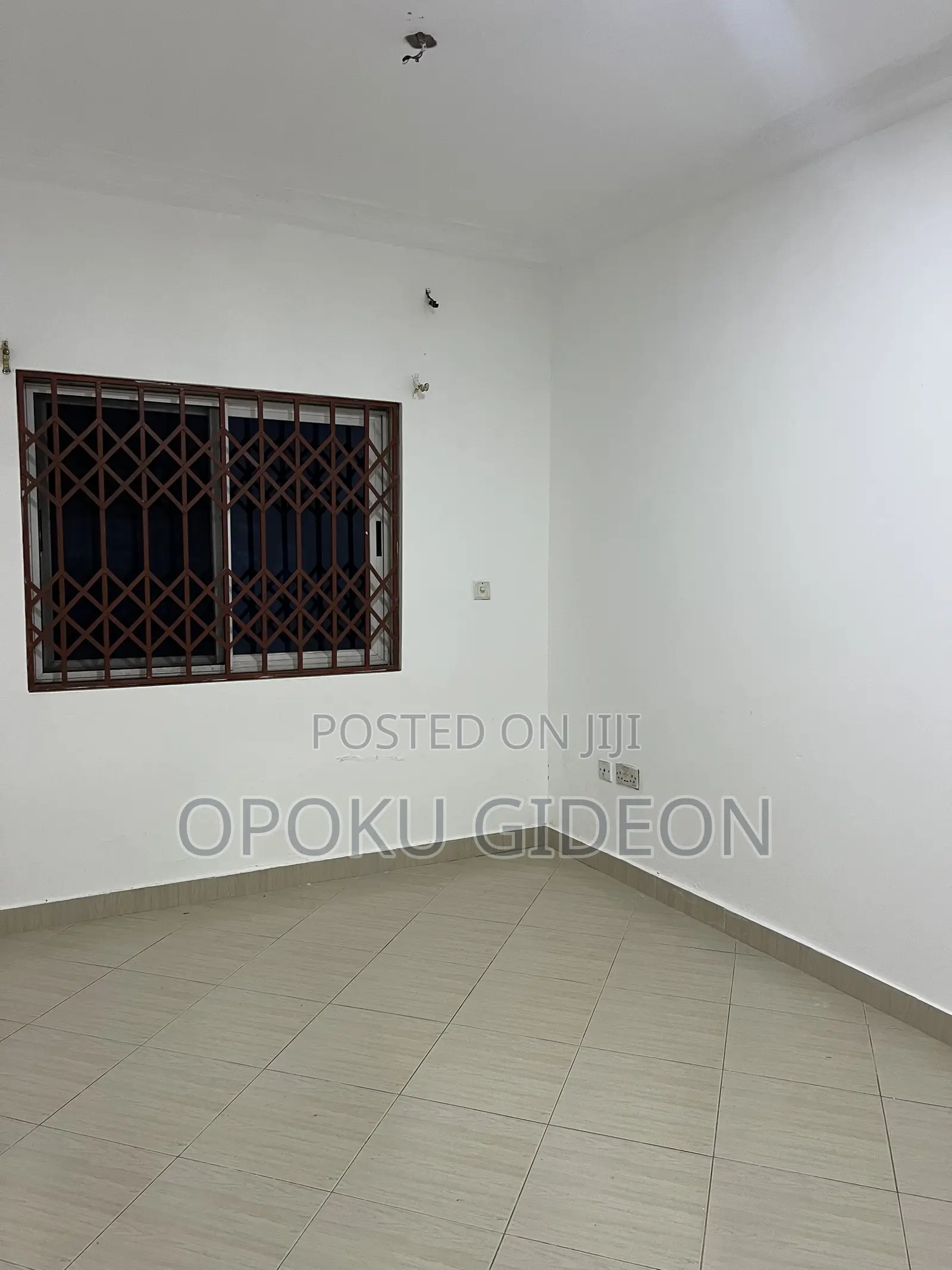 2bdrm Apartment in Ablekuma, Olebu for rent