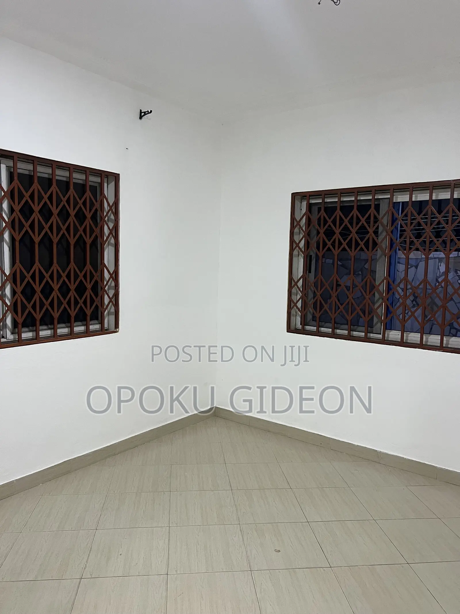 2bdrm Apartment in Ablekuma, Olebu for rent