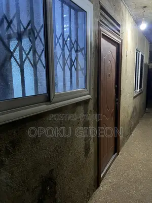2bdrm Apartment in Ablekuma, Olebu for rent