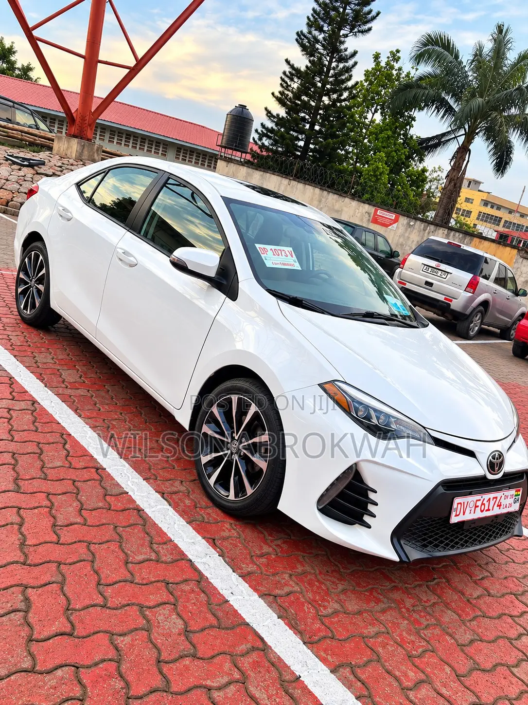 Toyota Corolla 2019 White