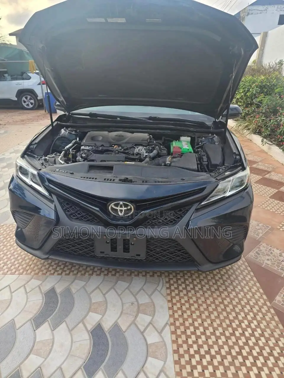Toyota Camry SE FWD (2.5L 4cyl 8AM) 2018 Black