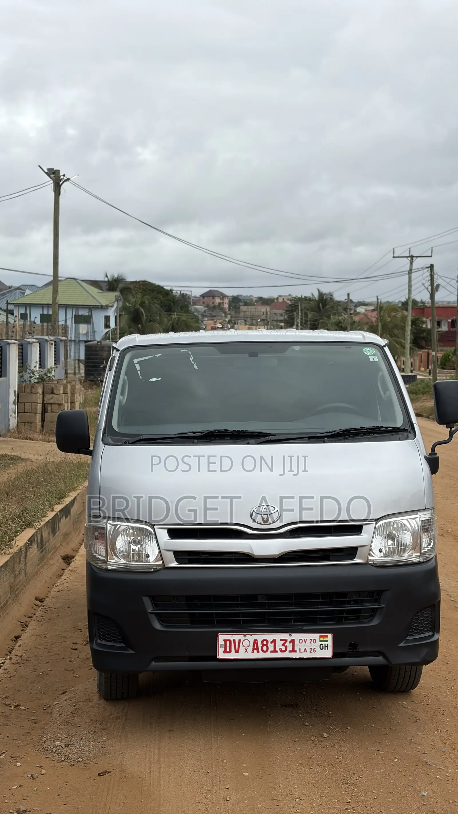 Toyota HiAce 2011 Silver