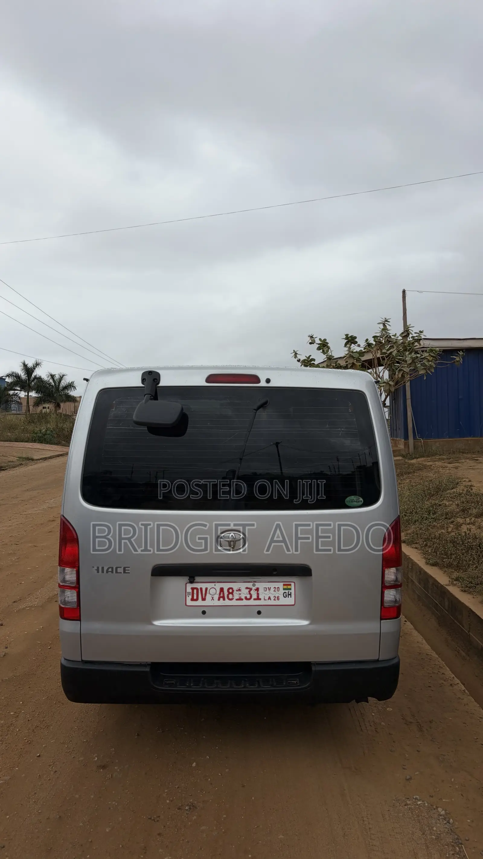 Toyota HiAce 2011 Silver