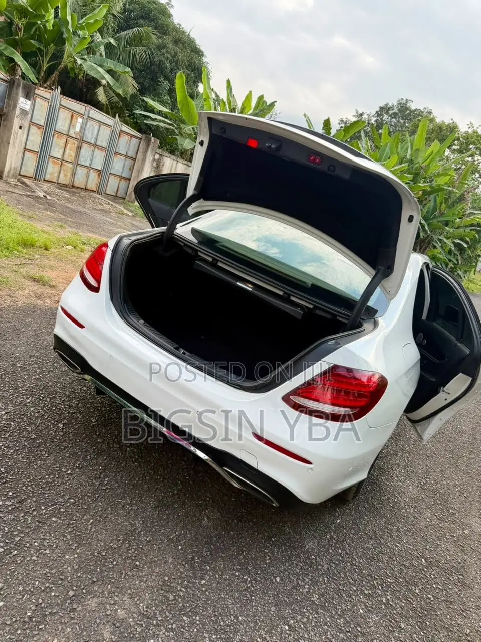 Mercedes-Benz E-Class 2018 White