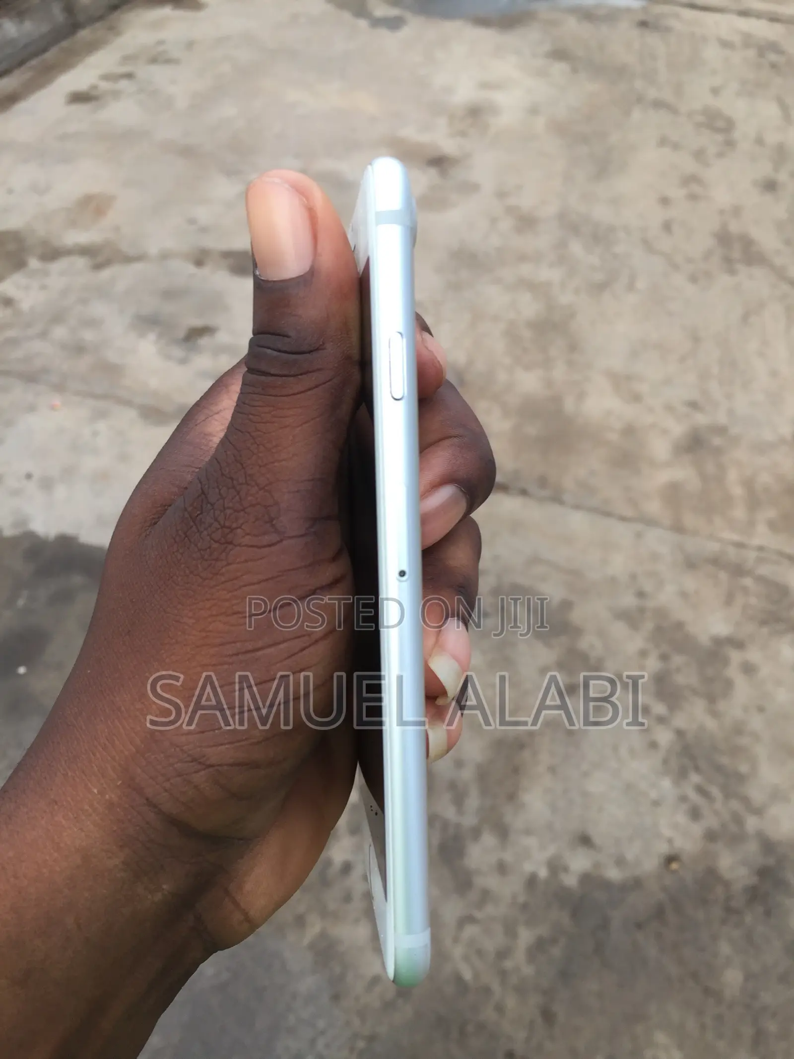 Apple iPhone 7 32 GB Silver