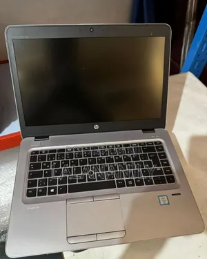Laptop HP EliteBook 840 G3 256GB Intel Core i3 eMMC 256GB