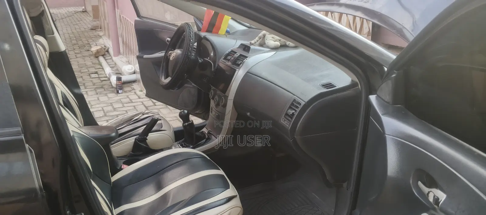 Toyota Corolla S 5-Speed 2013 Black