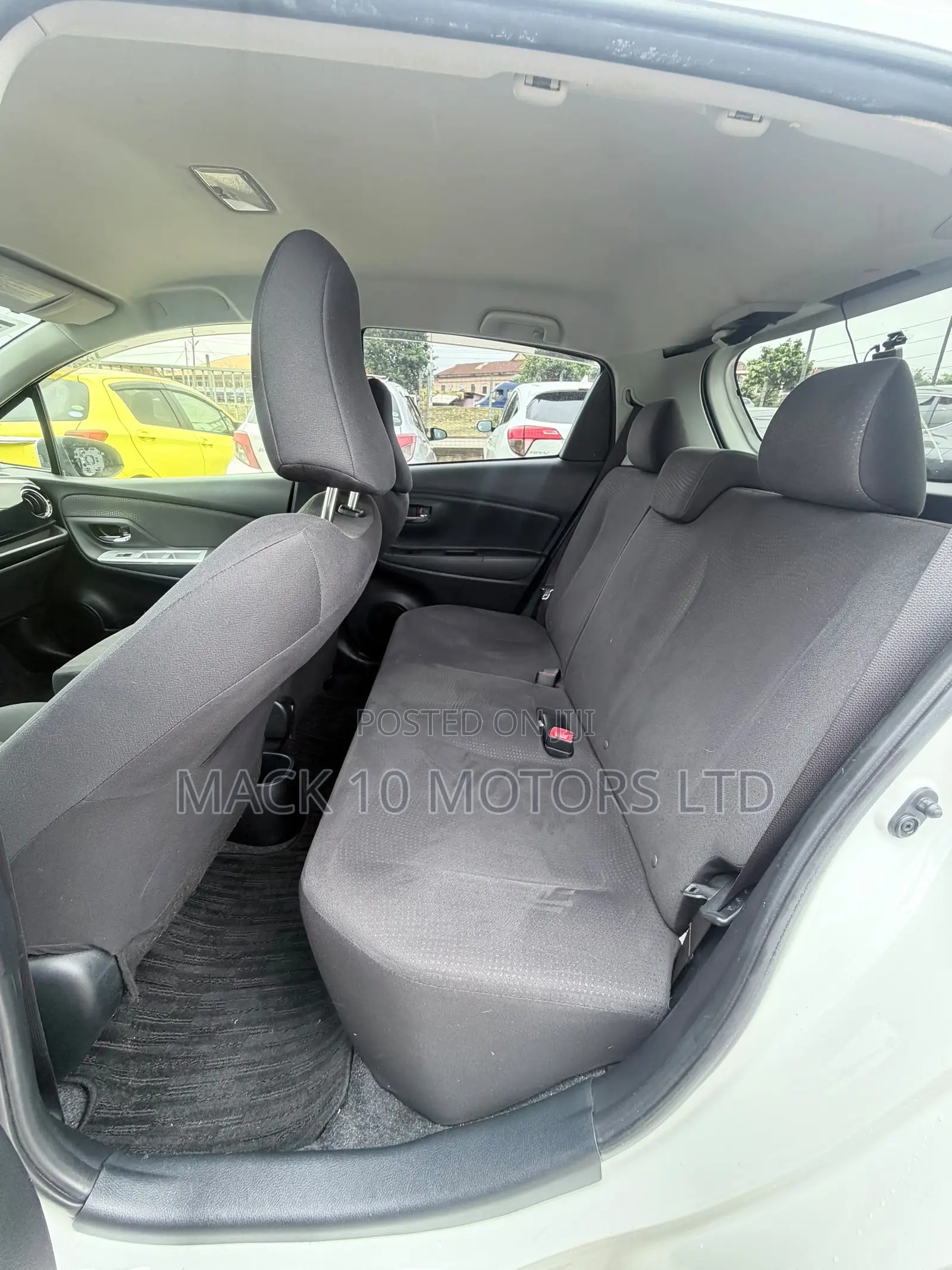 Toyota Vitz 1.5 FWD 3dr 2015 White