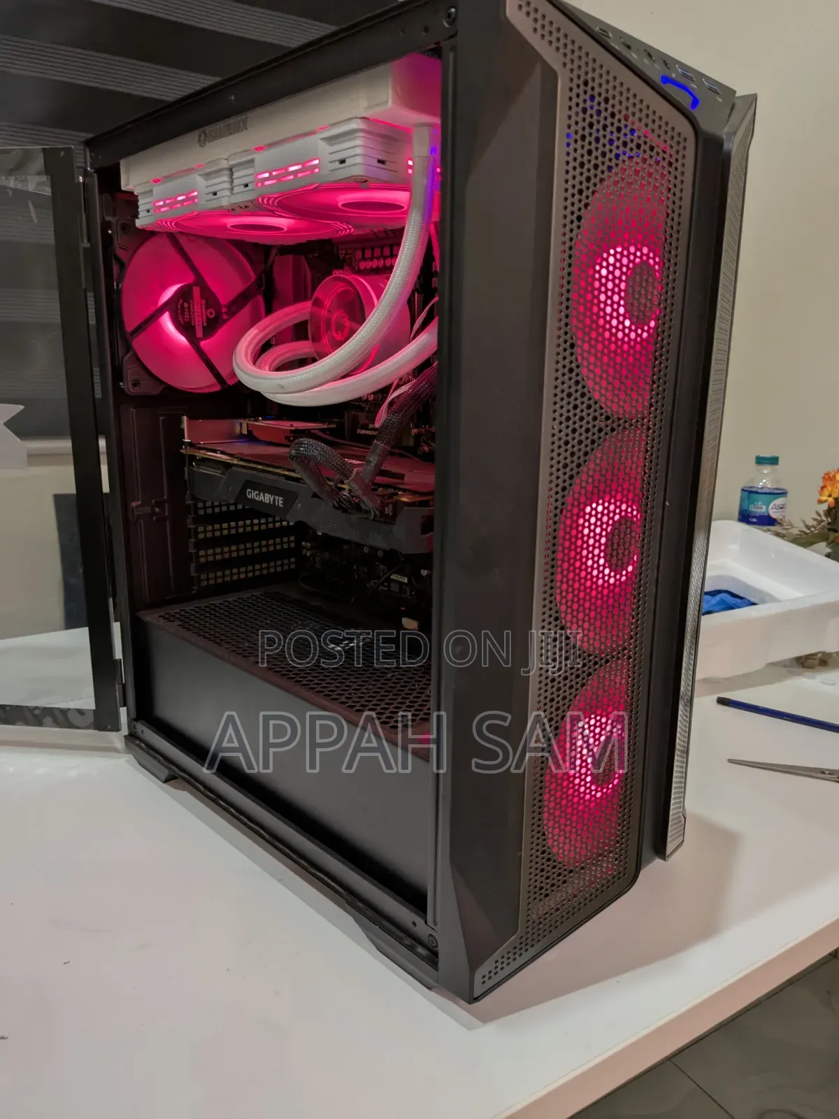 New Gigabyte GB-BRi5-8250 32GB Intel Core i9 HDD+SSD 2T