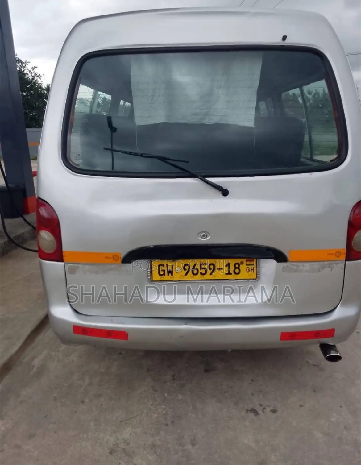 Hyundai H-100 2003 Silver