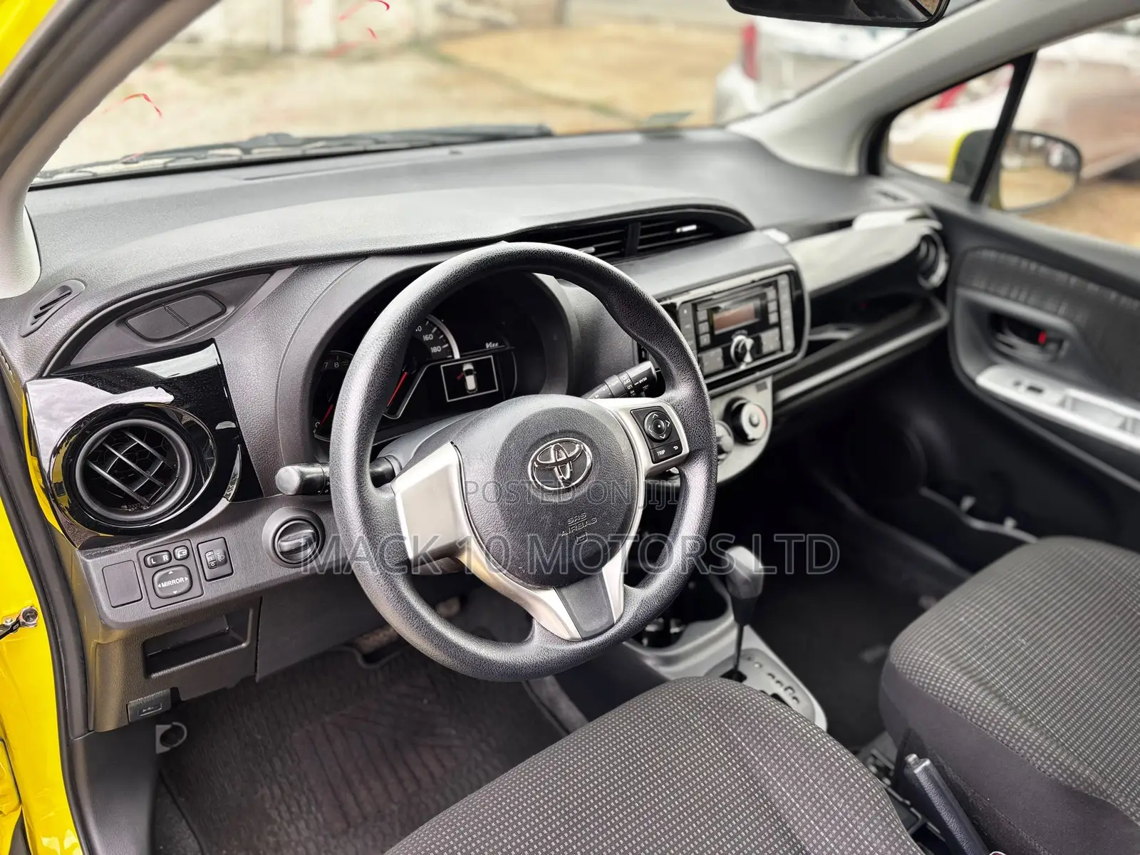 Toyota Vitz 1.5 FWD 3dr 2015 Yellow