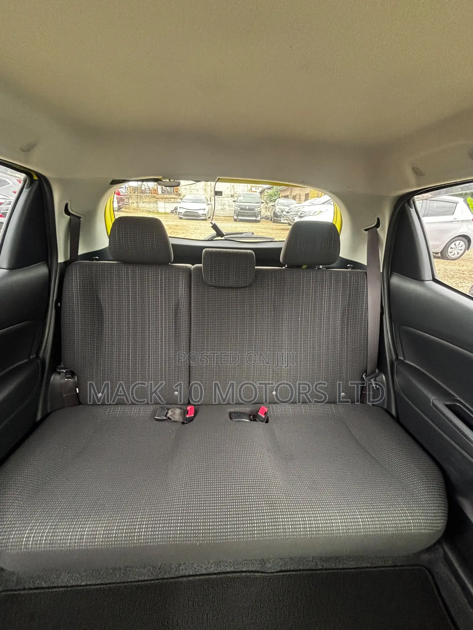 Toyota Vitz 1.5 FWD 3dr 2015 Yellow