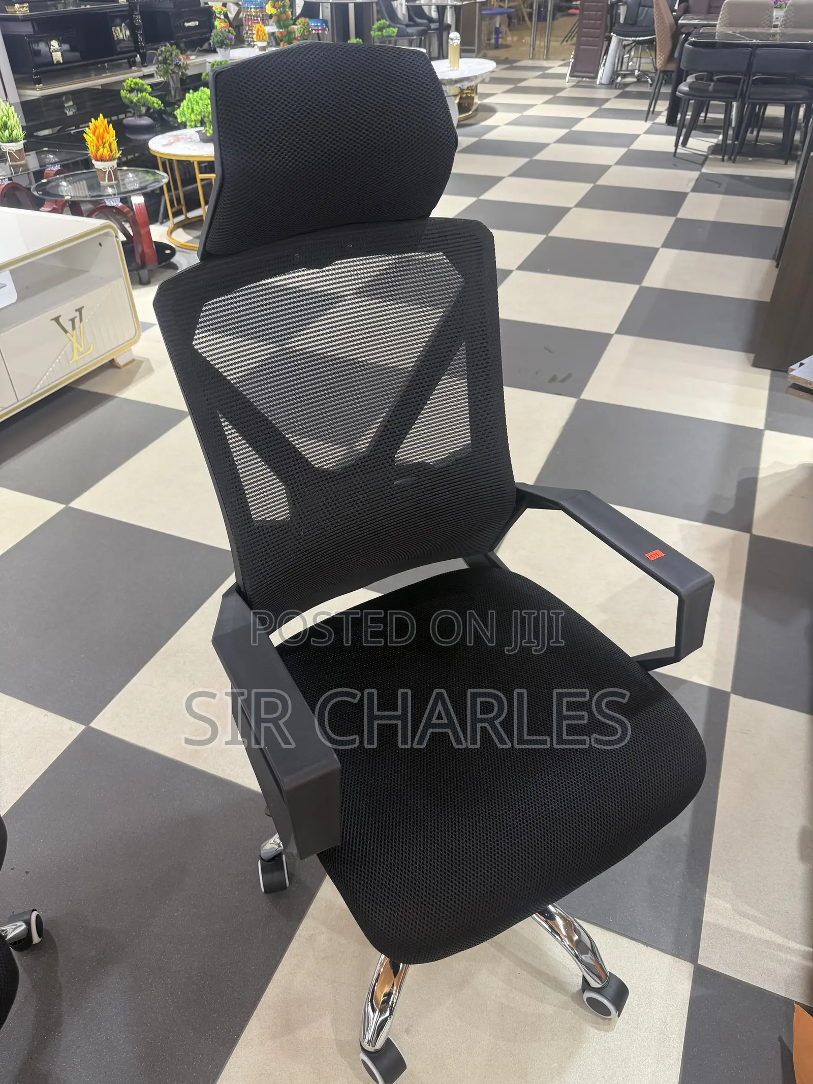 Ergonomic Swivel Office Chair