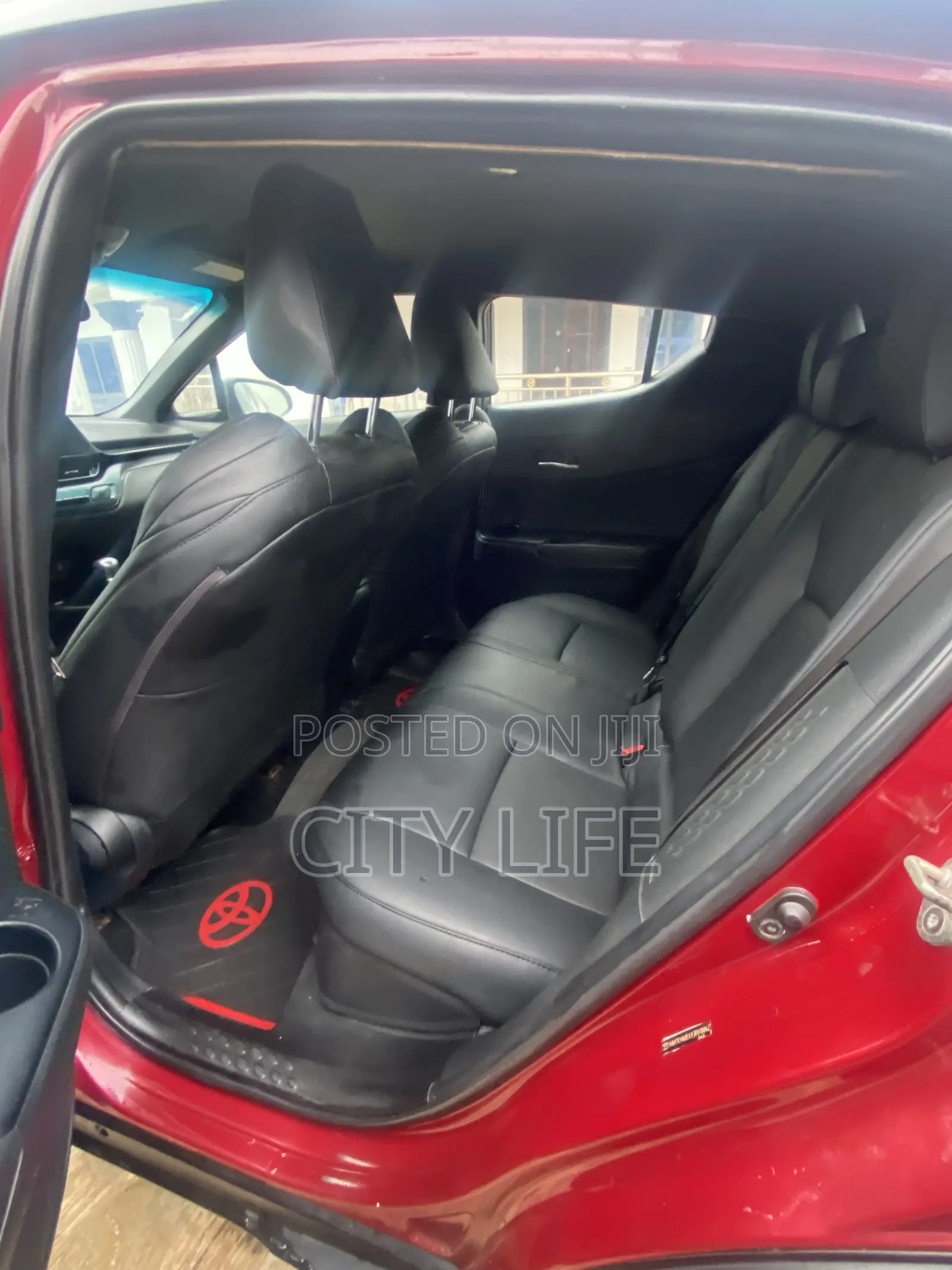 Toyota C-HR 2019 Red