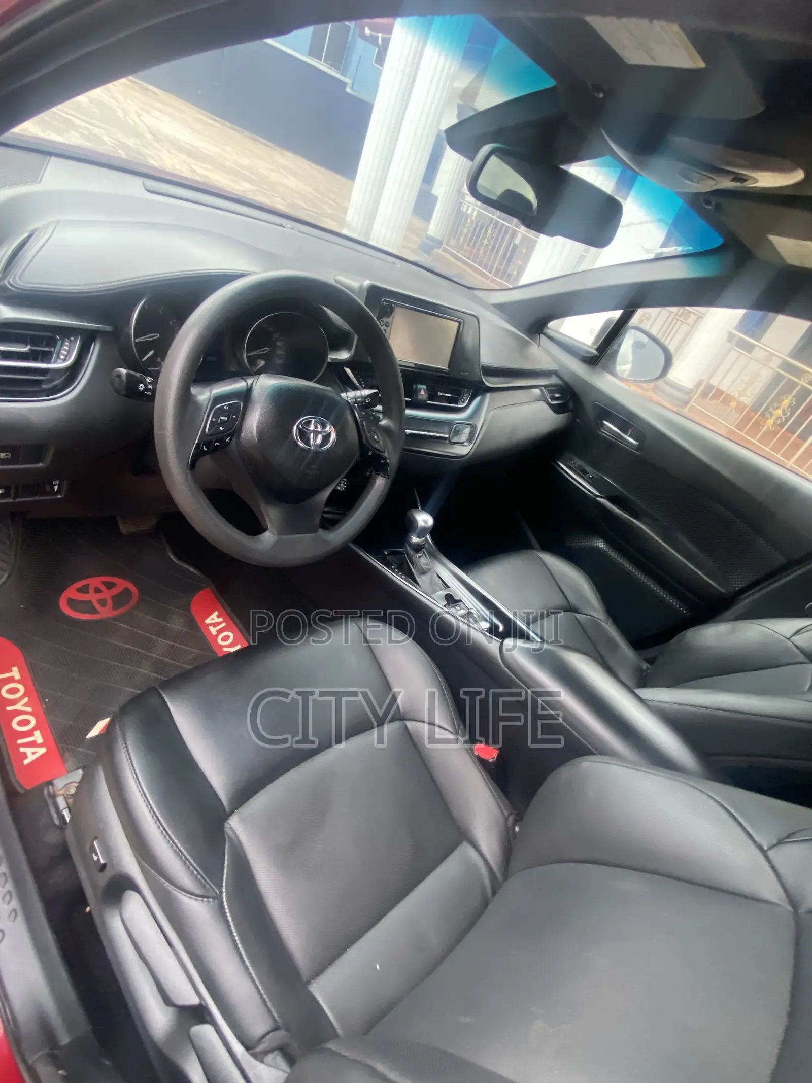 Toyota C-HR 2019 Red