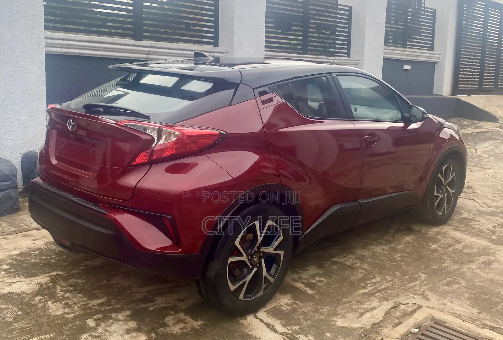 Toyota C-HR 2019 Red