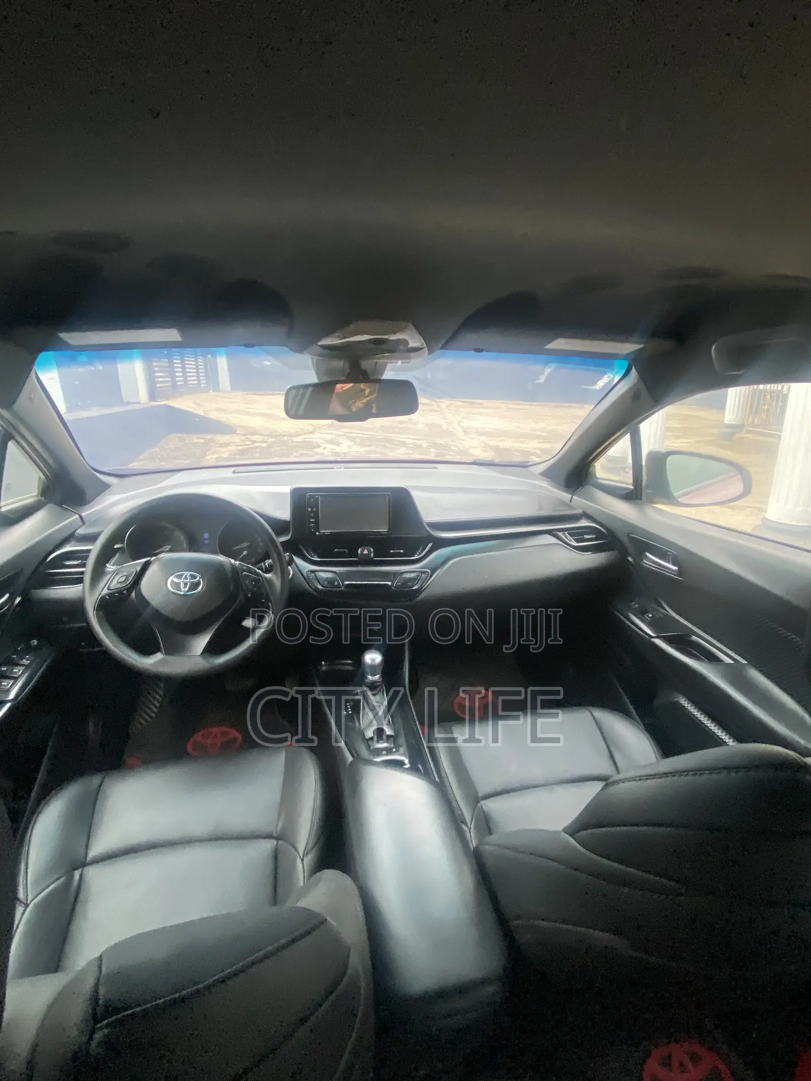 Toyota C-HR 2019 Red