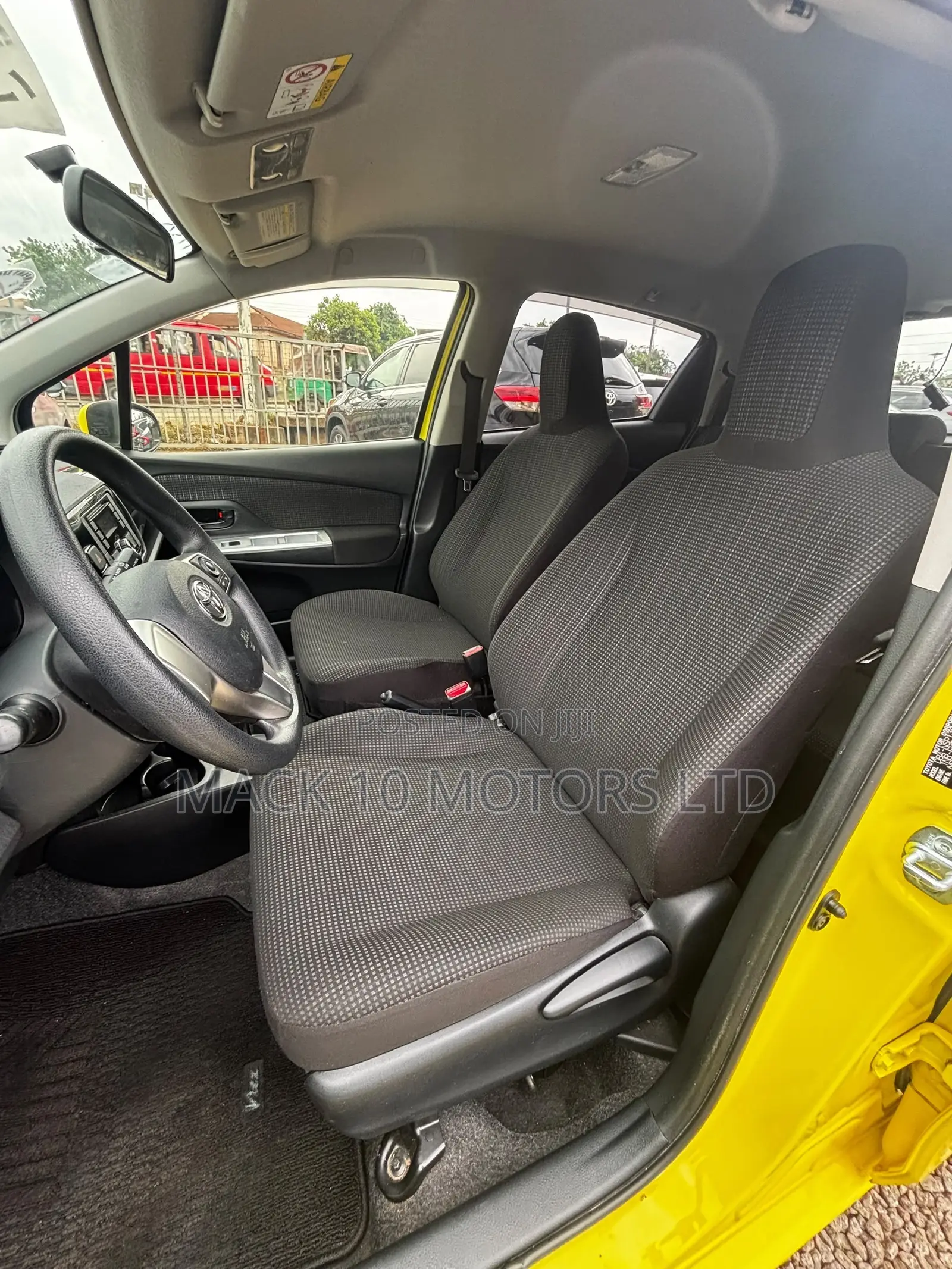 Toyota Vitz 1.5 FWD 3dr 2015 Yellow