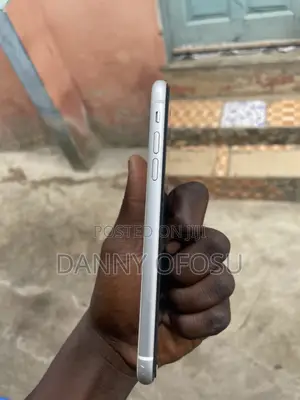 New Apple iPhone XR 64 GB White