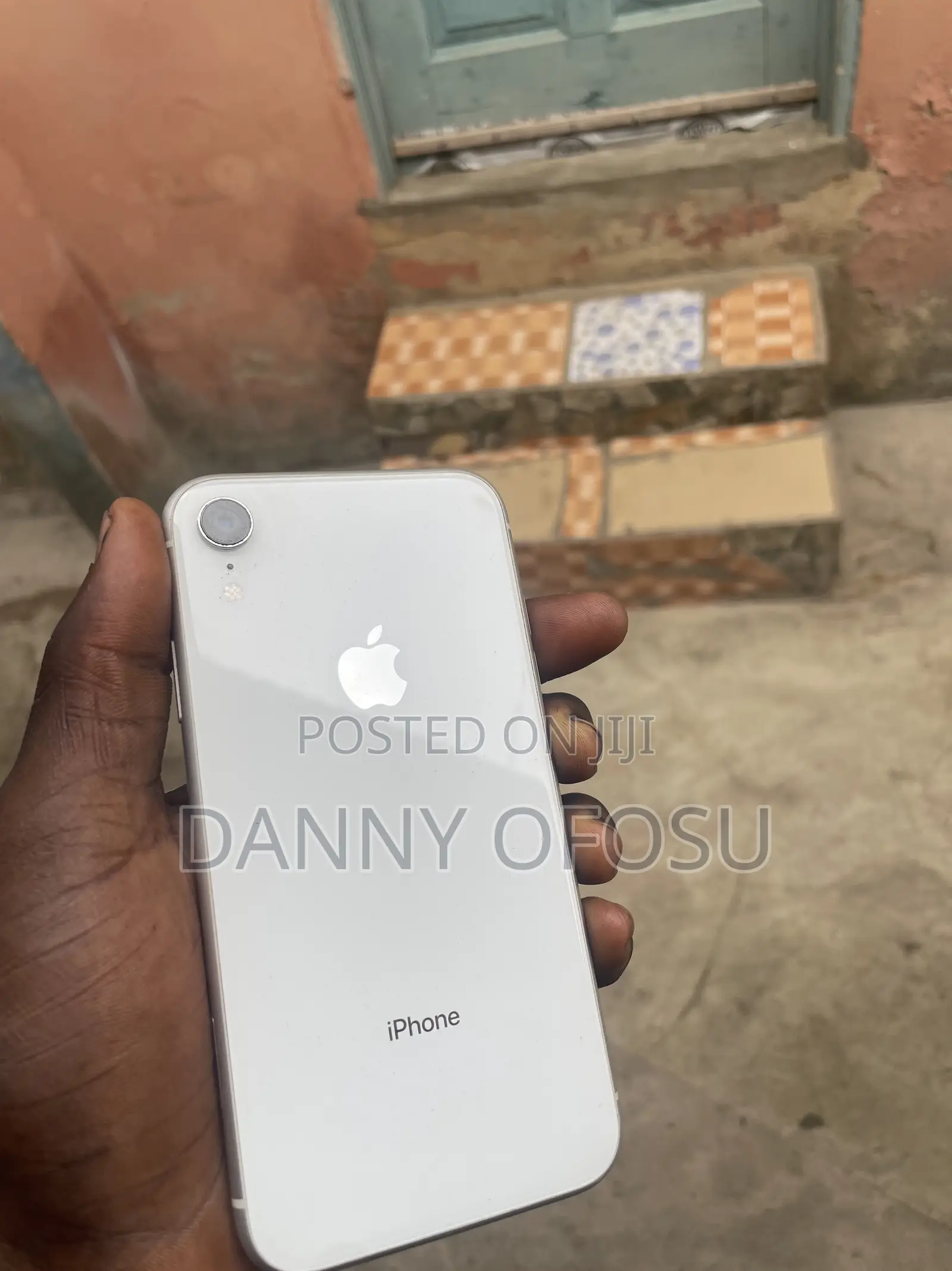 New Apple iPhone XR 64 GB White