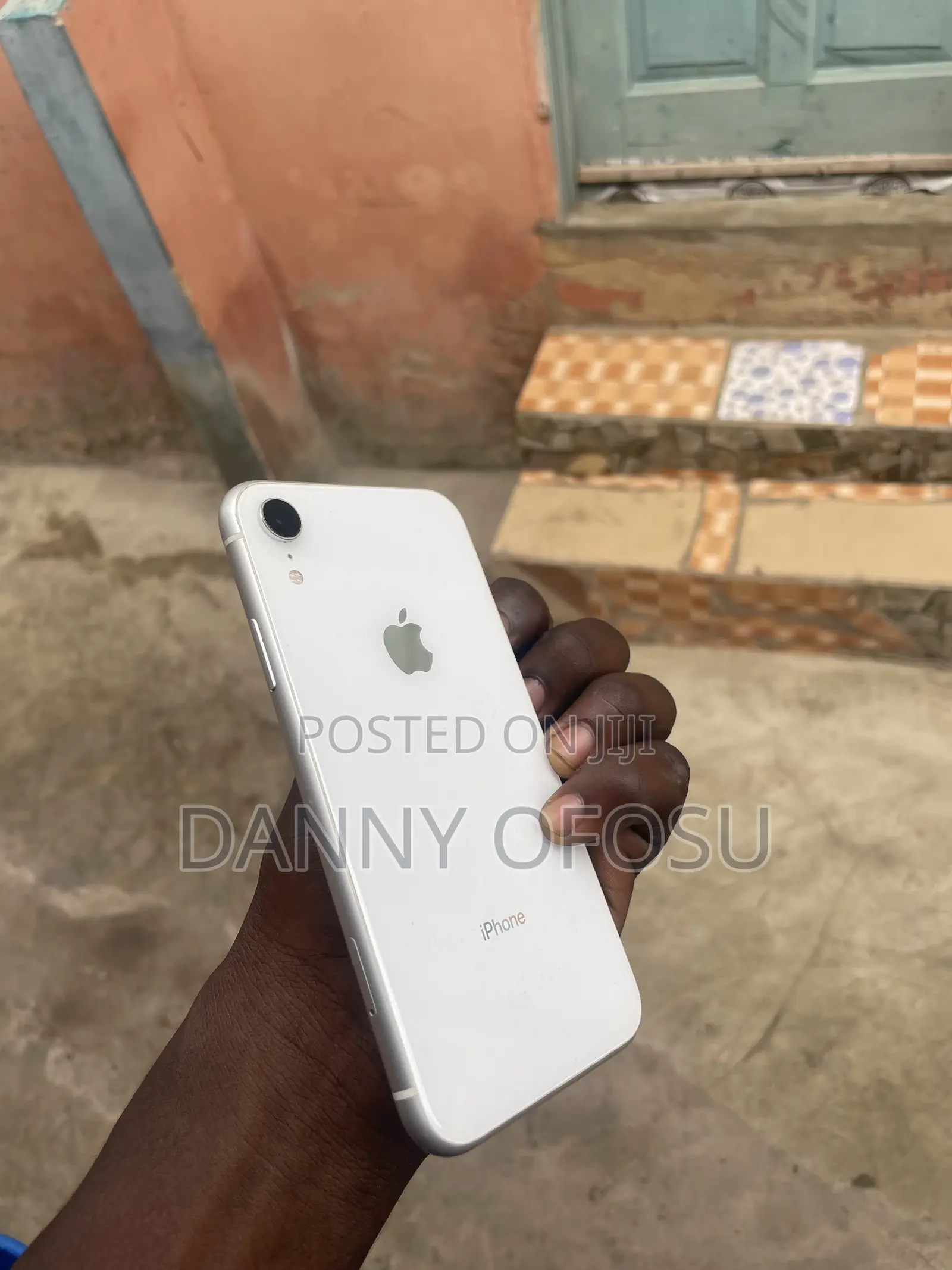 New Apple iPhone XR 64 GB White