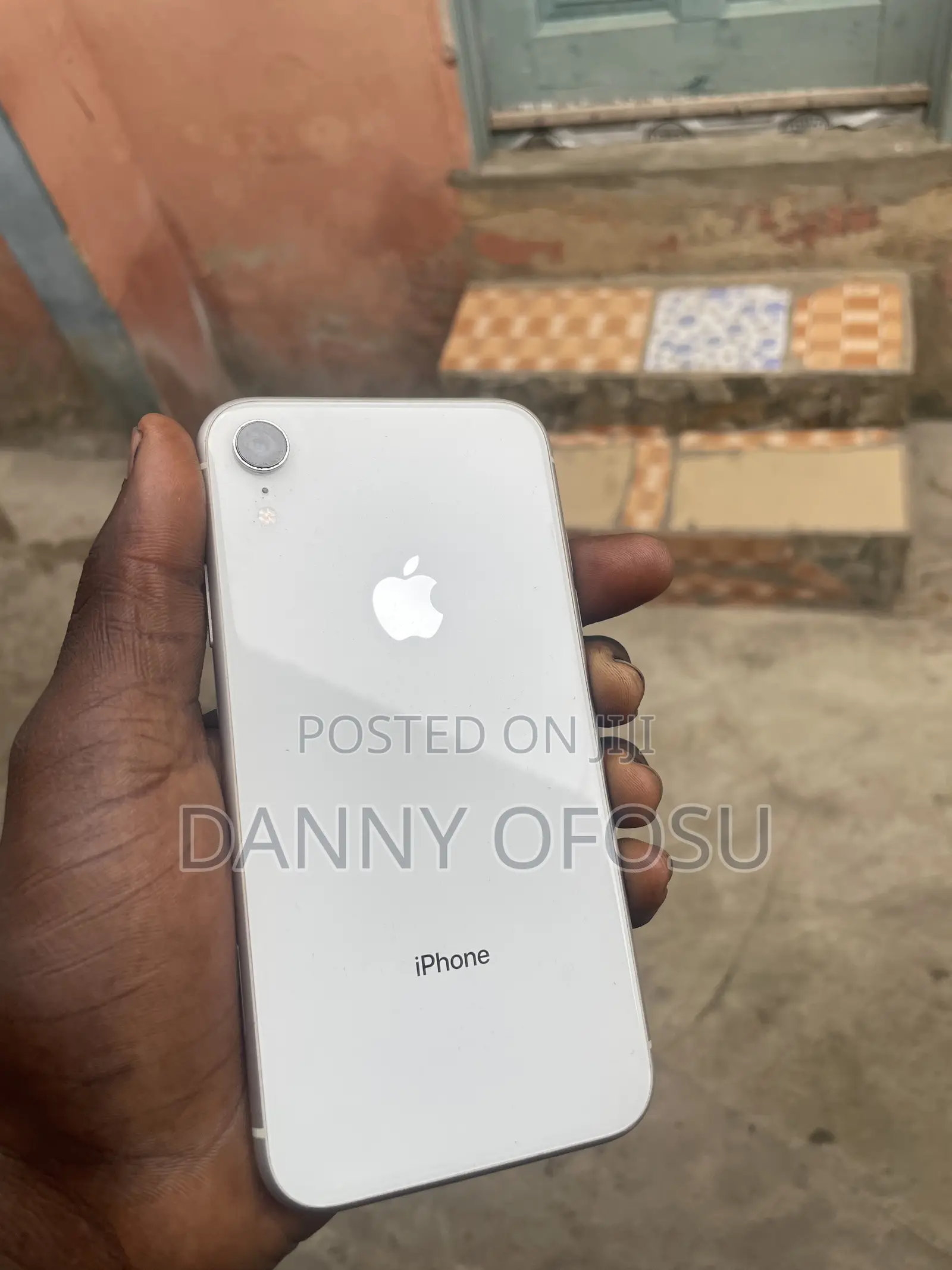 New Apple iPhone XR 64 GB White