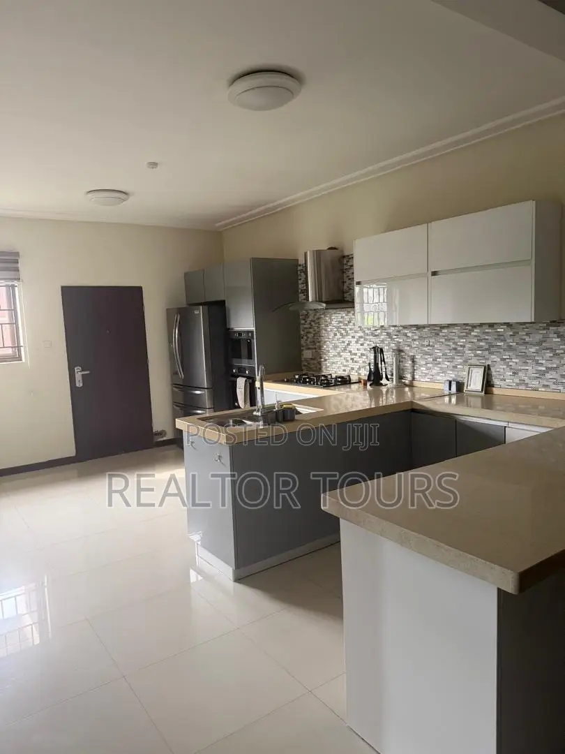 Furnished 4bdrm House in Sakumono for rent