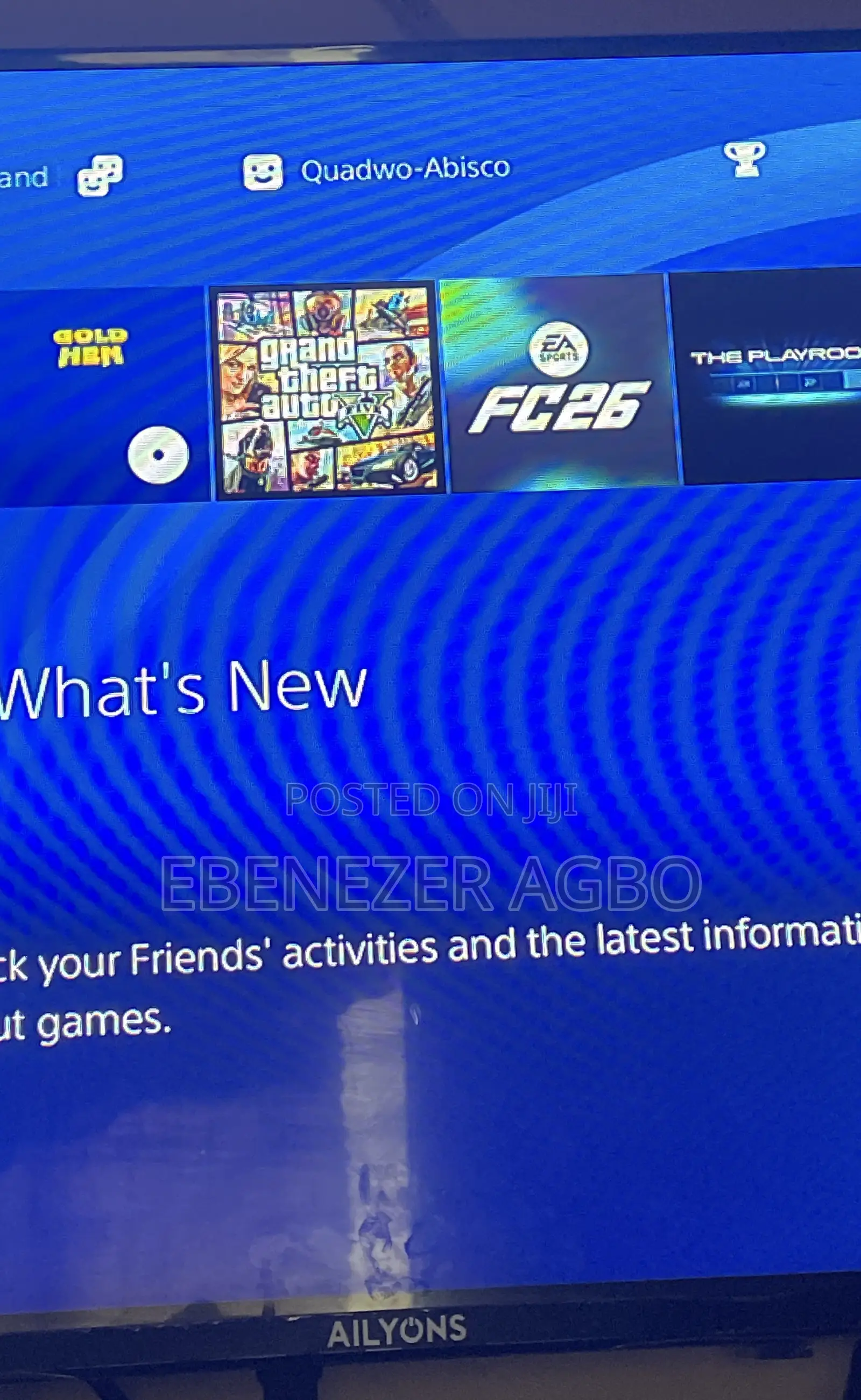 PS4 Jailbreak With Two Games and Two Controllers