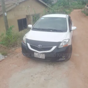 Toyota Belta 2010 White