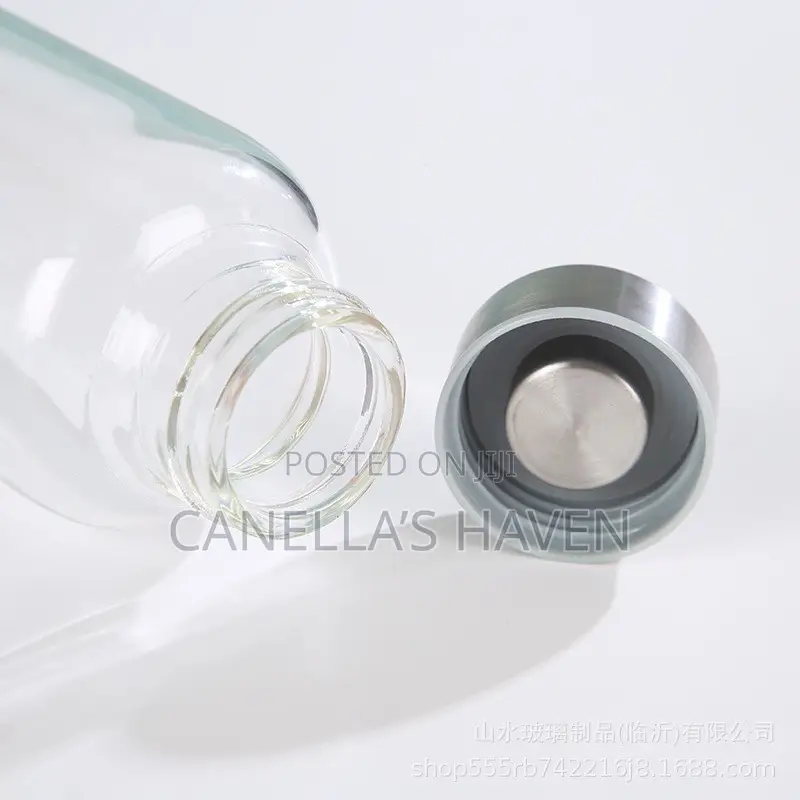 Portable BPA-Free Plastic Water Bottle With Sleeve Strap 