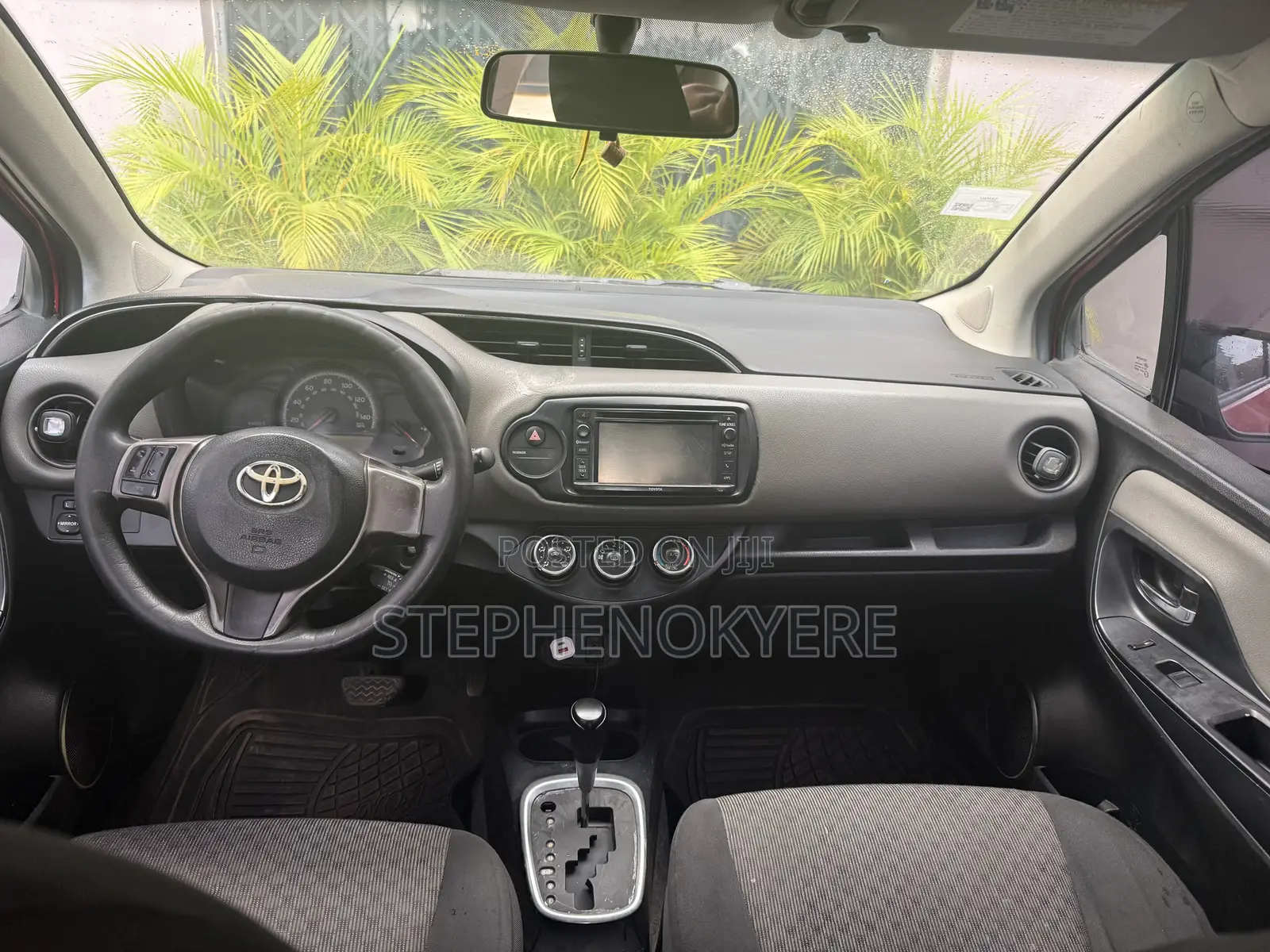 Toyota Yaris 2015 Red