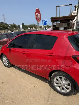 Toyota Yaris 2015 Red