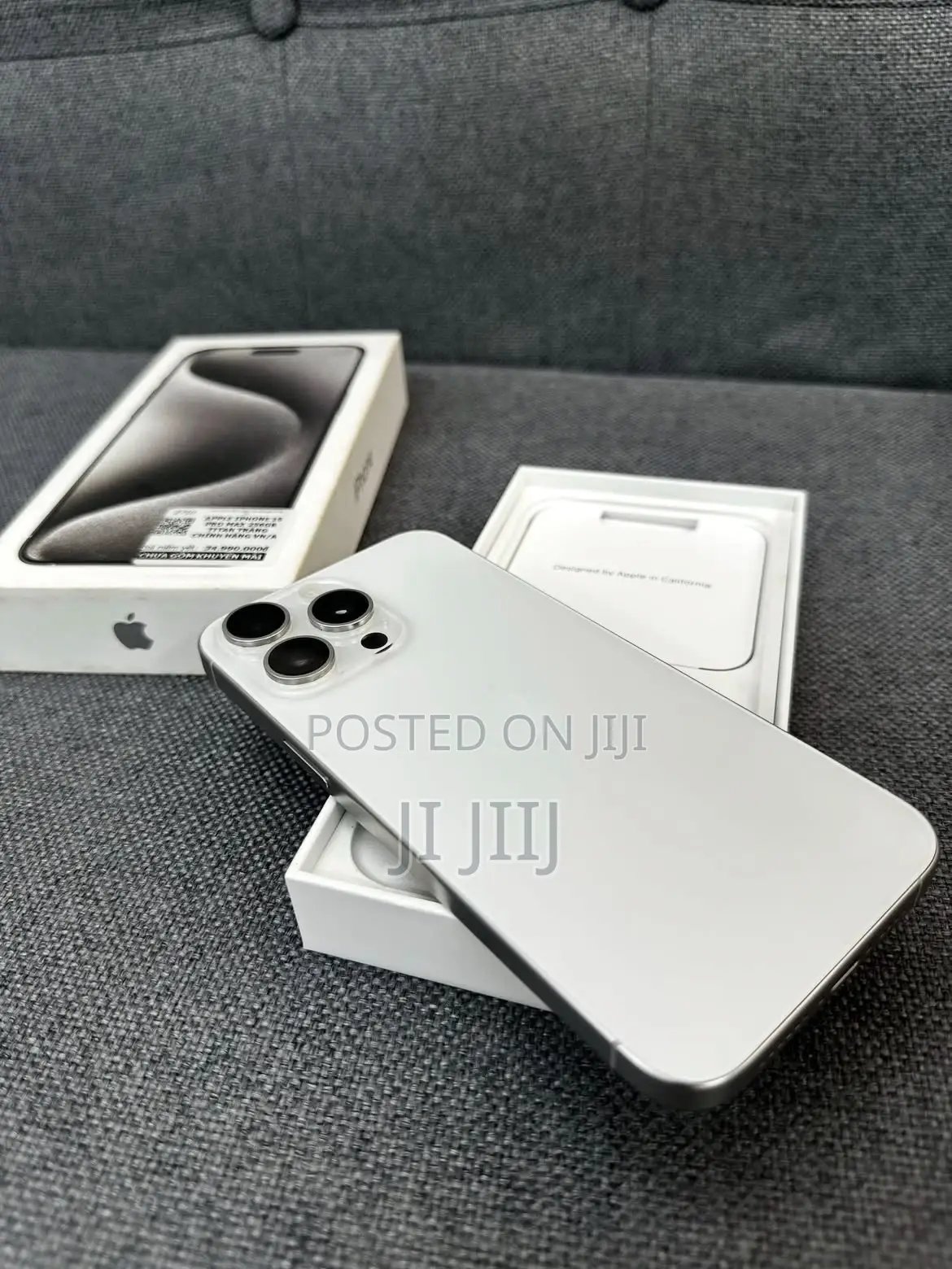 New Apple iPhone 15 Pro Max 512 GB Silver