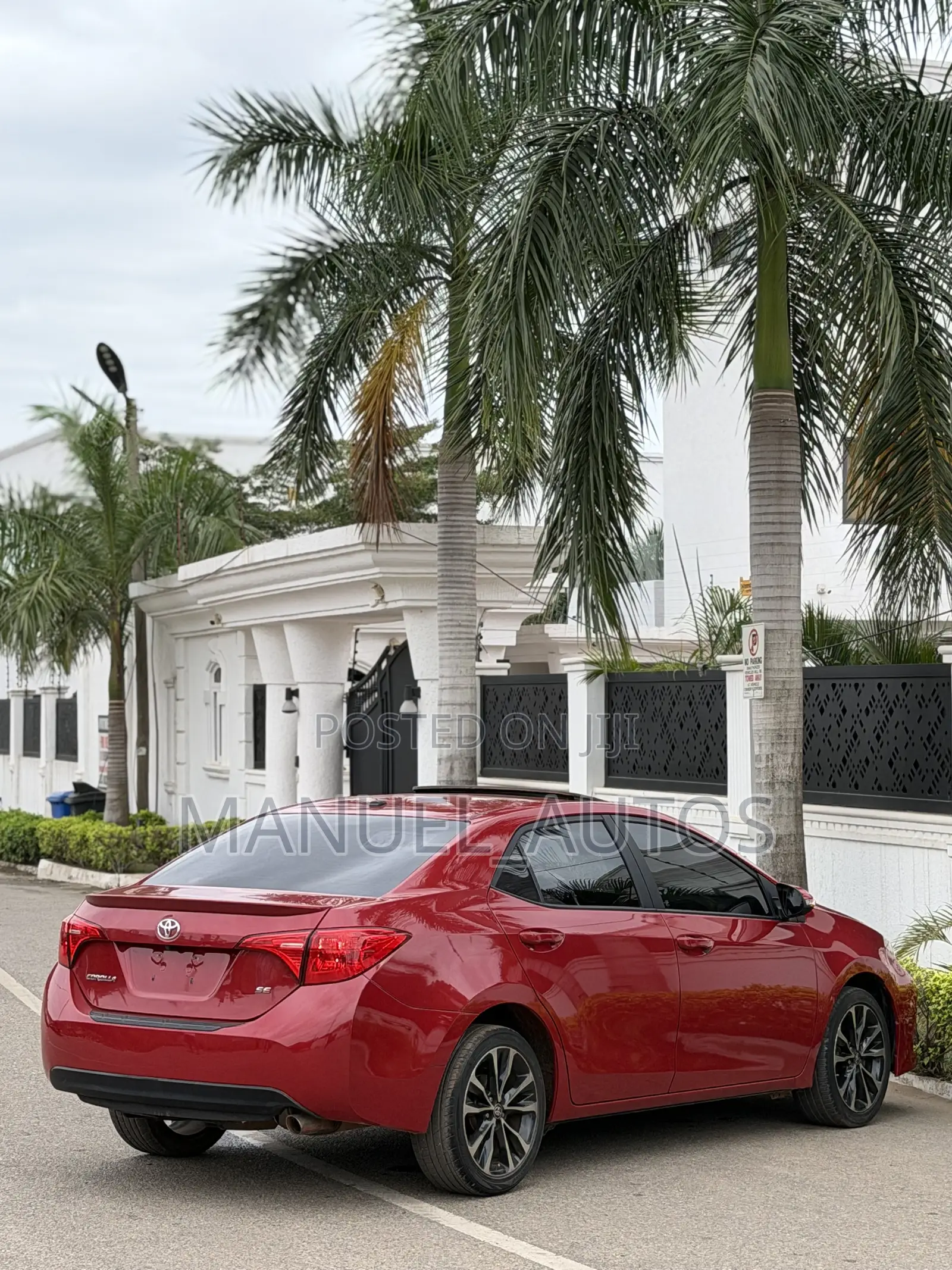 Toyota Corolla SE 4dr Sedan (1.8L 4cyl CVT) 2017 Red