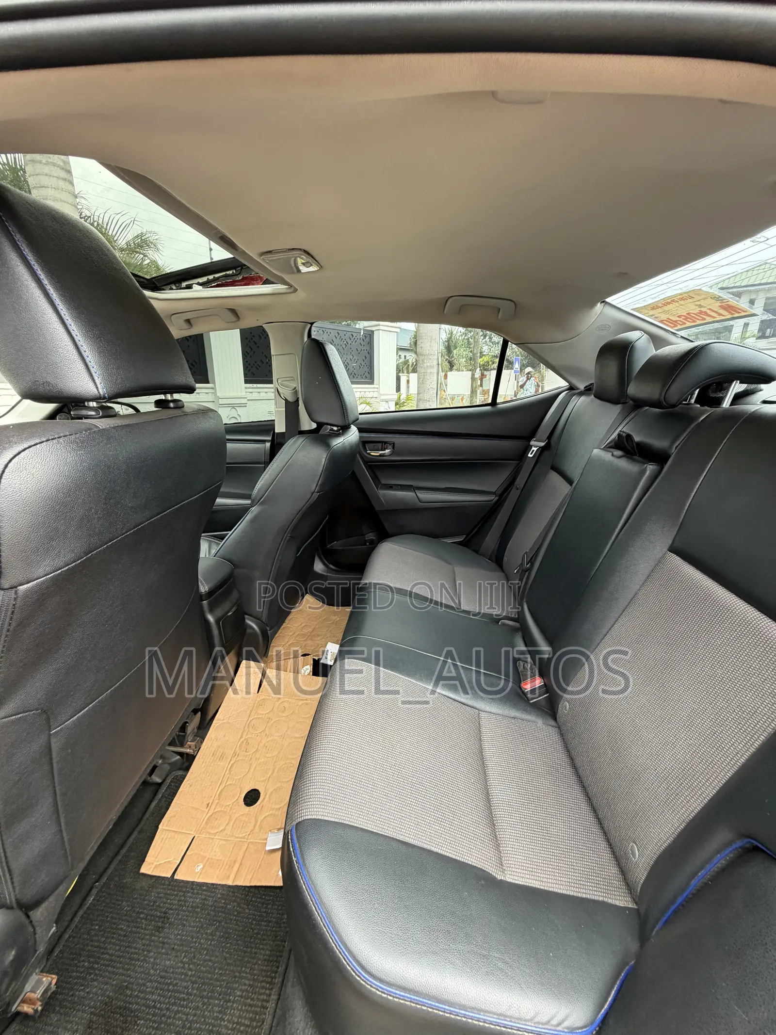 Toyota Corolla SE 4dr Sedan (1.8L 4cyl CVT) 2017 Red