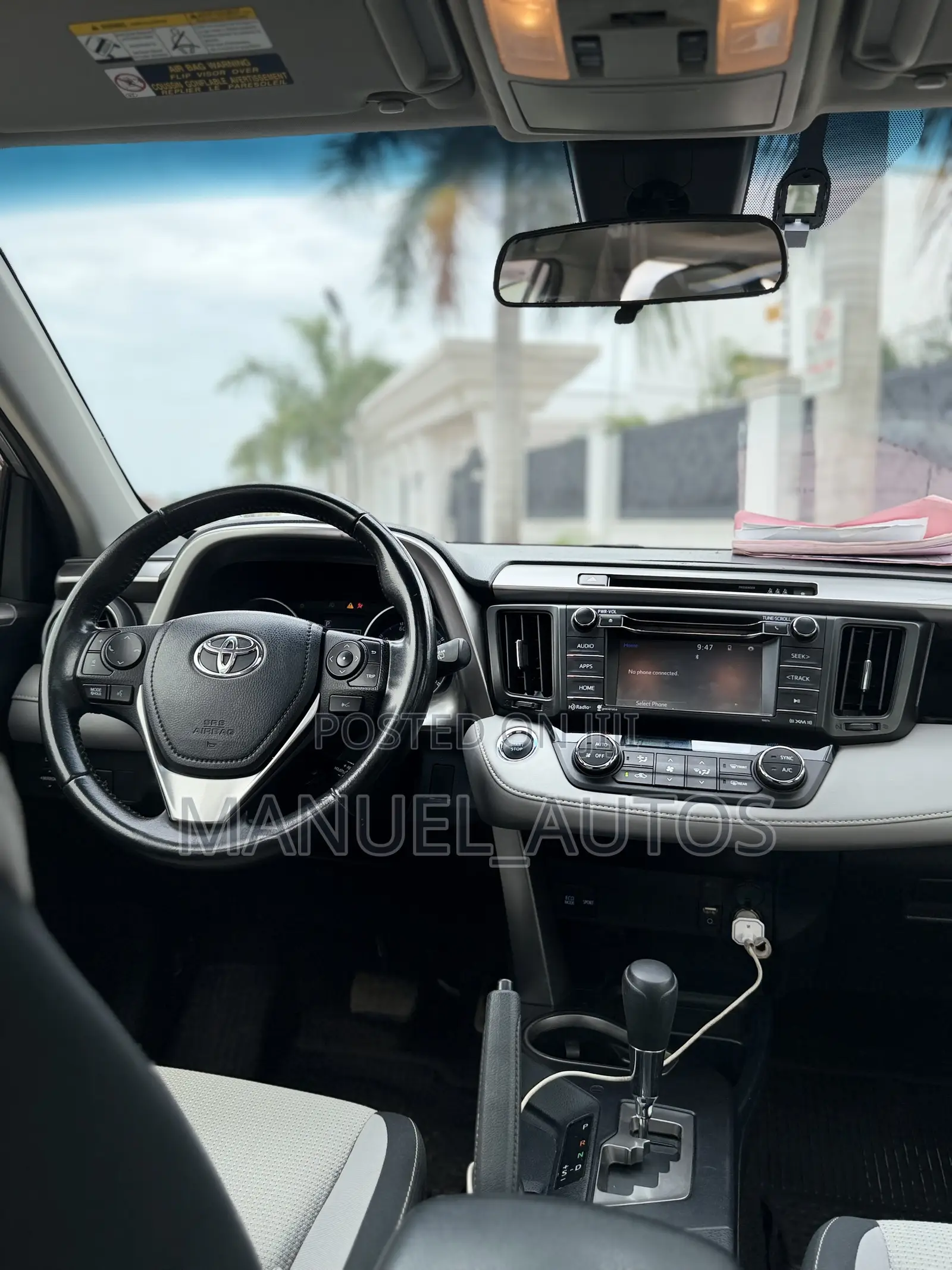 Toyota RAV4 XLE 4dr SUV AWD (2.5L 4cyl 6A) 2018 Silver