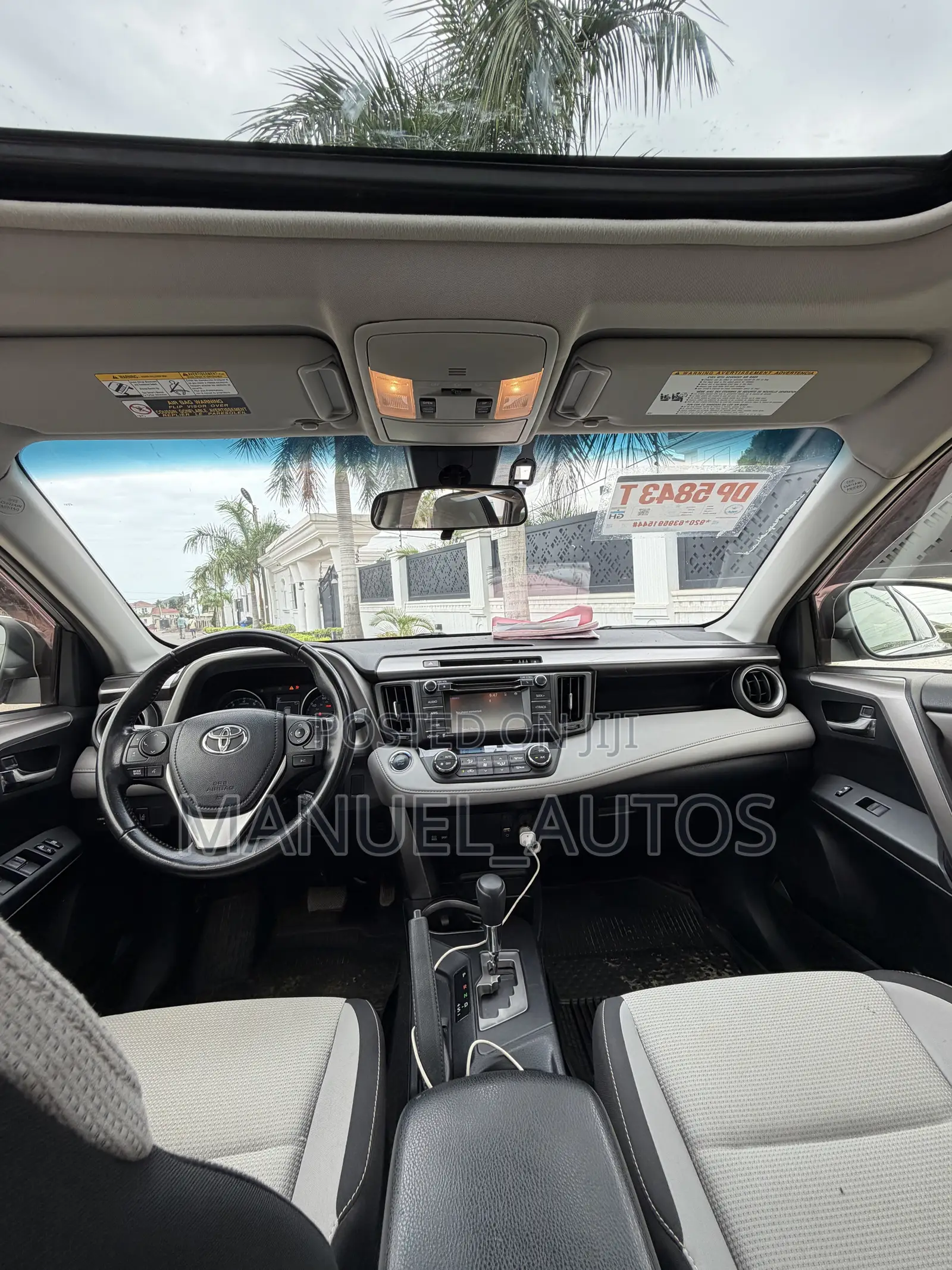 Toyota RAV4 XLE 4dr SUV AWD (2.5L 4cyl 6A) 2018 Silver