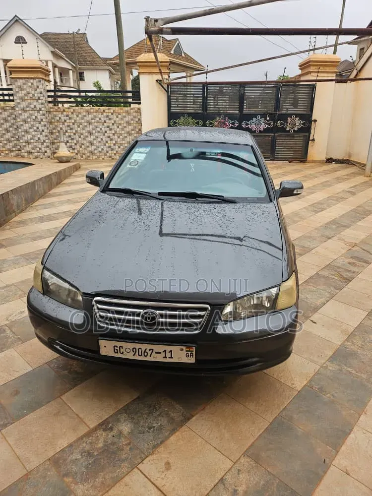 Toyota Camry LE V6 4dr Sedan (3.0L 6cyl 4A) 2001 Gray