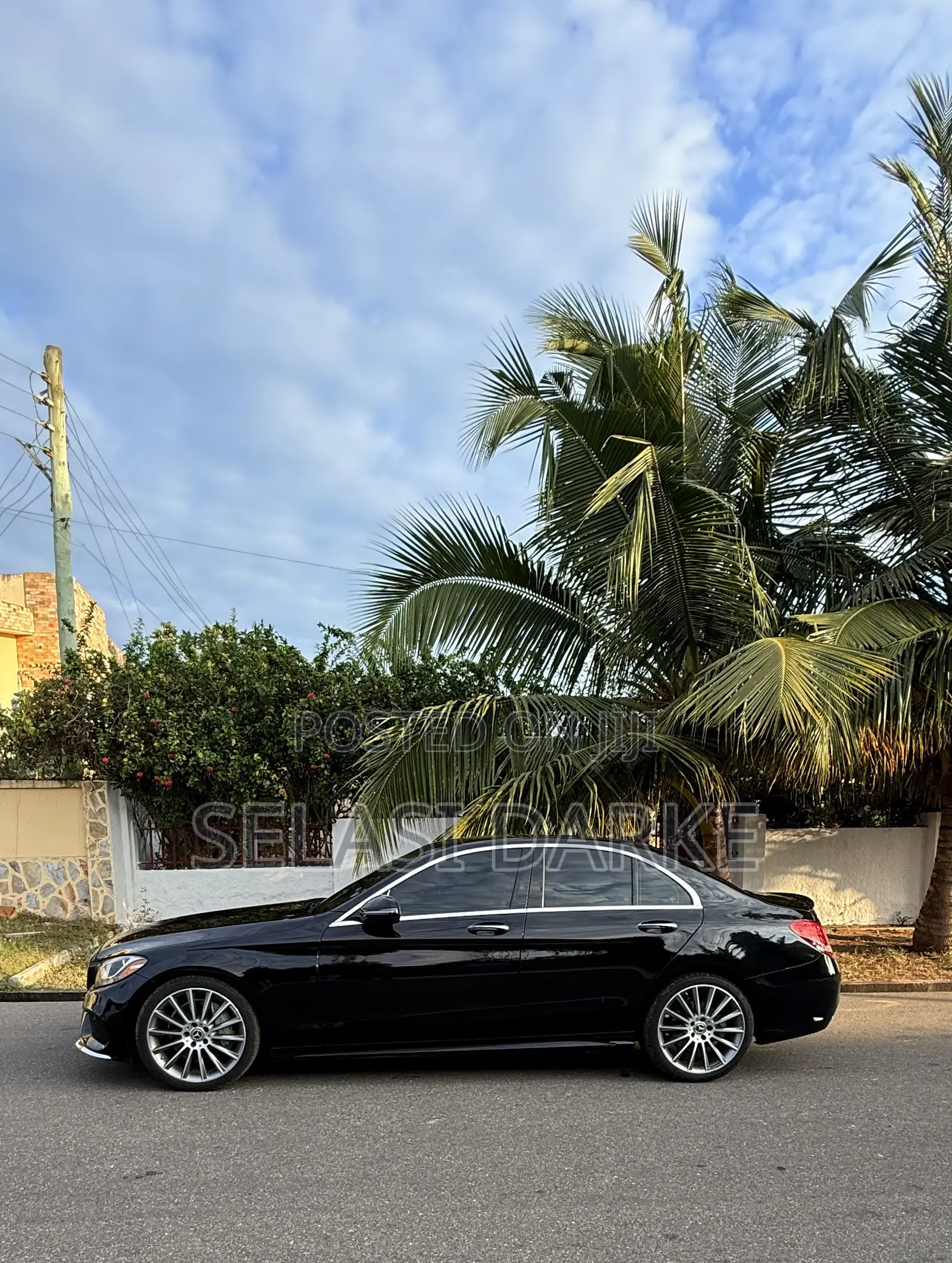 Mercedes-Benz C300 Luxury 4matic Sedan AWD (2.0L 4cyl 7A) 2017 Blue