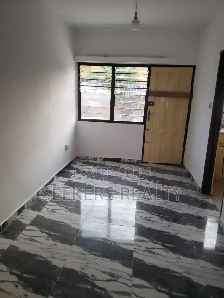 2bdrm House in Seekers Realty, GREDA Estate for rent