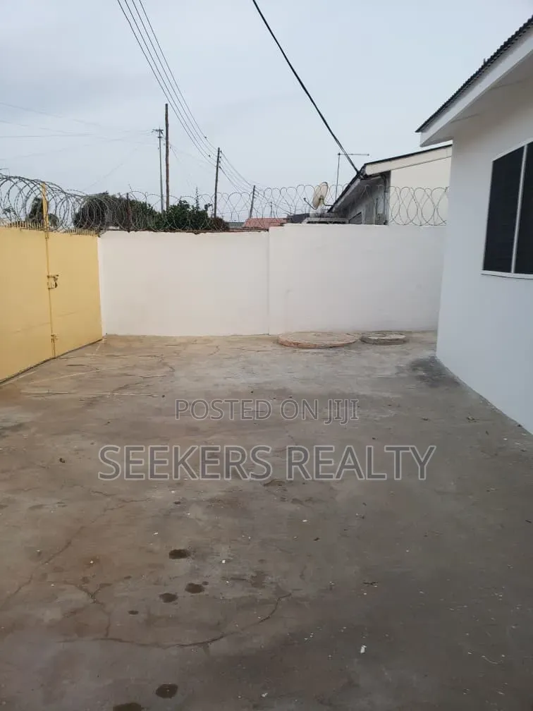 2bdrm House in Seekers Realty, GREDA Estate for rent