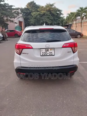 Honda HR-V 4dr SUV (1.5L 4cyl CVT) 2016 White
