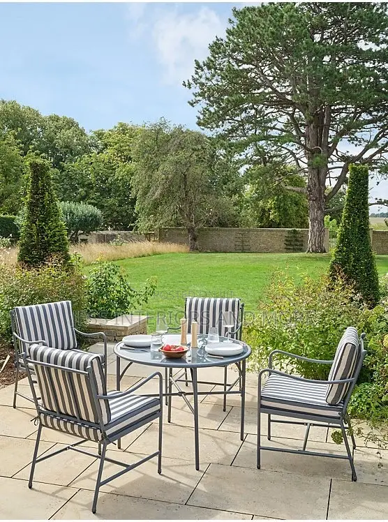 5 Piece Outdoor Dining Set((Grey and White Stripe)