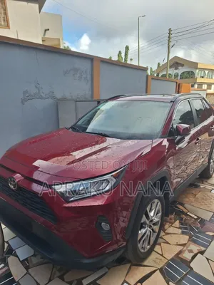 Toyota RAV4 XLE Premium 2021 Burgundy