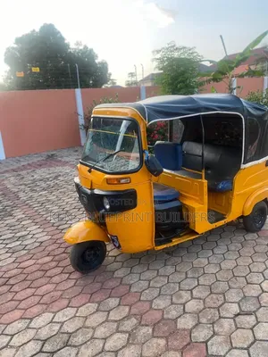 Bajaj RE 2022 Yellow