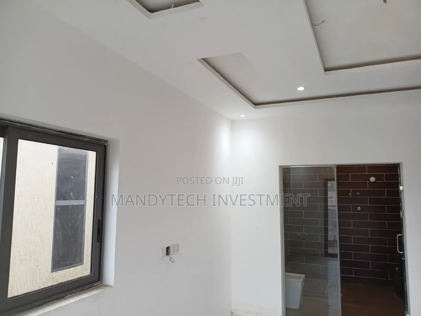 4bdrm Duplex in Lake Side Estate for sale