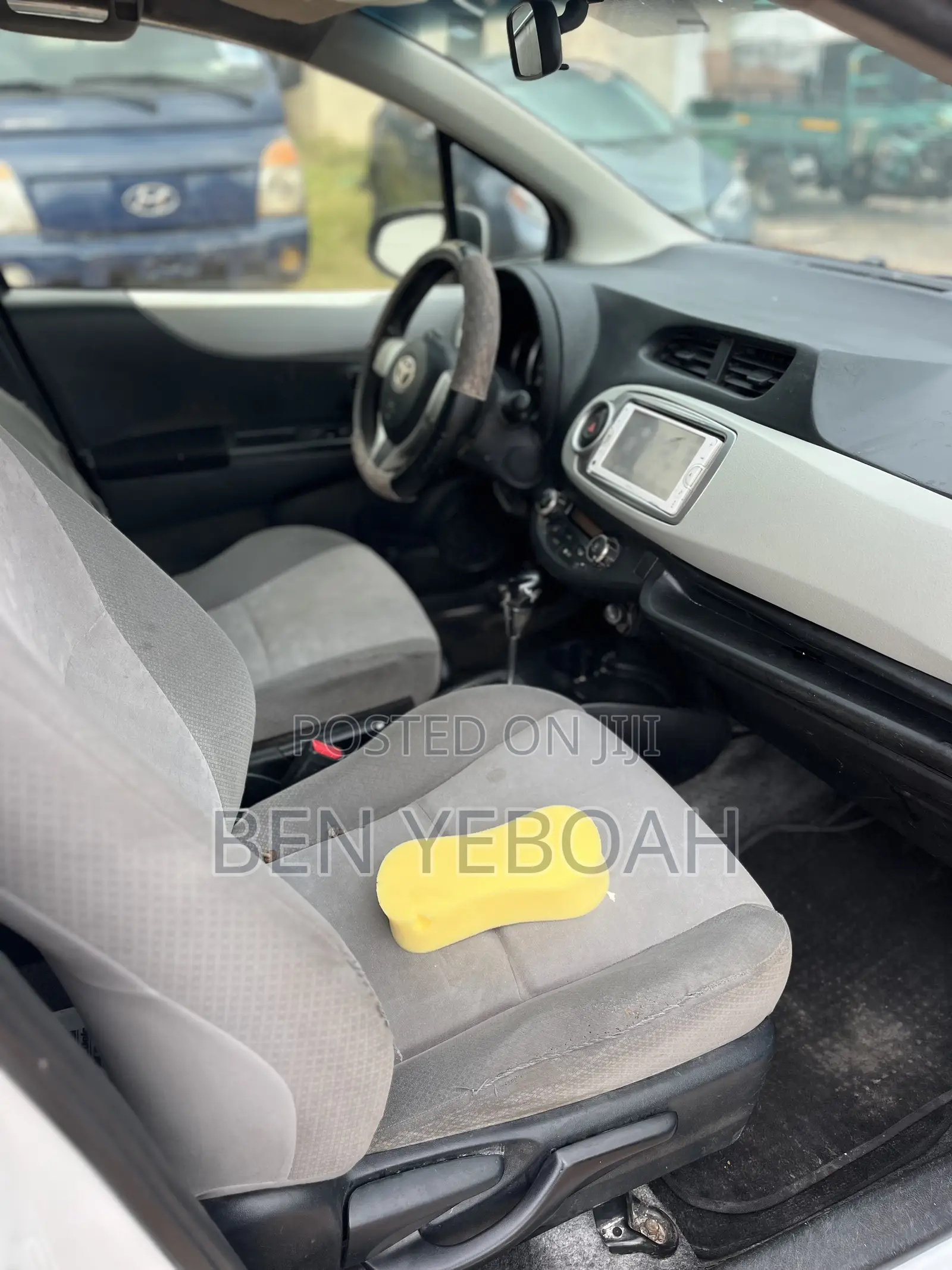 Toyota Vitz 1.3 AWD 3dr 2012 White