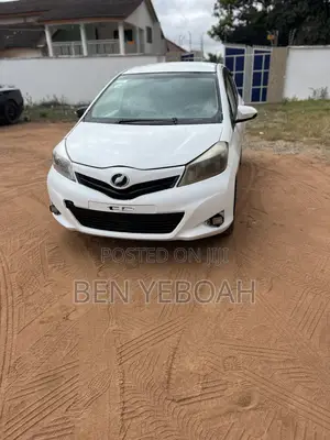 Toyota Vitz 1.3 AWD 3dr 2012 White