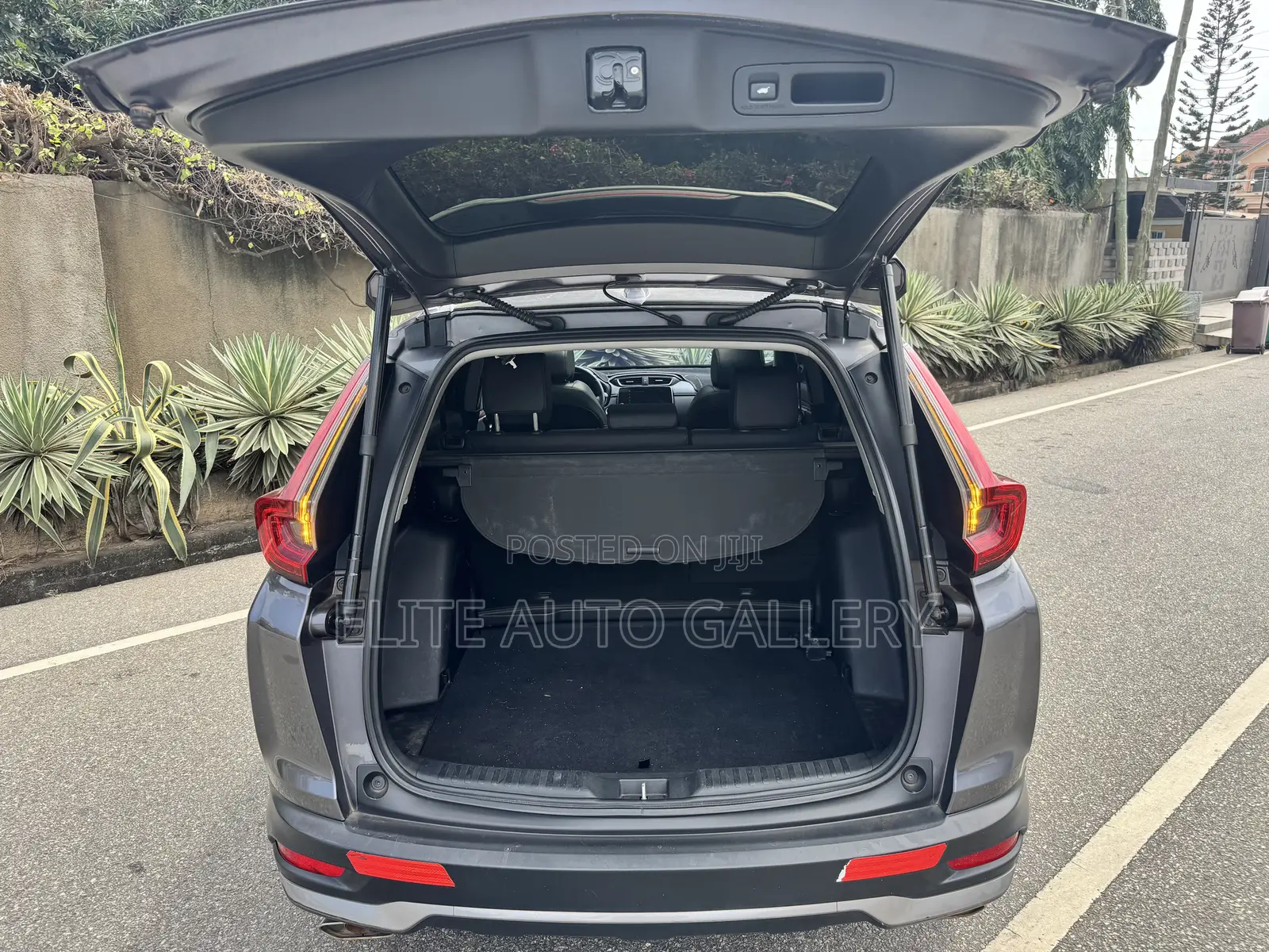 Honda CR-V Touring 2022 Gray