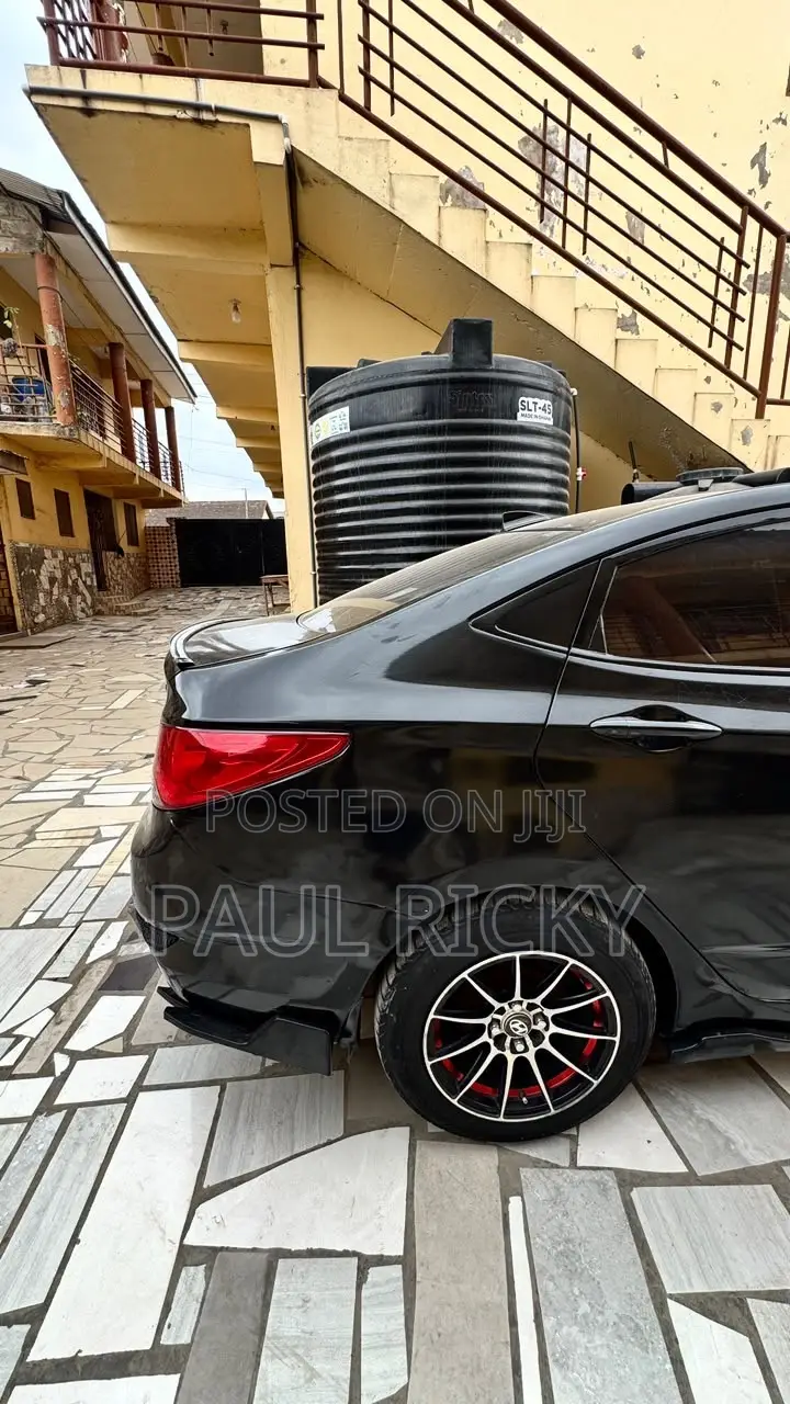 Hyundai Accent GLS Automatic 2012 Black